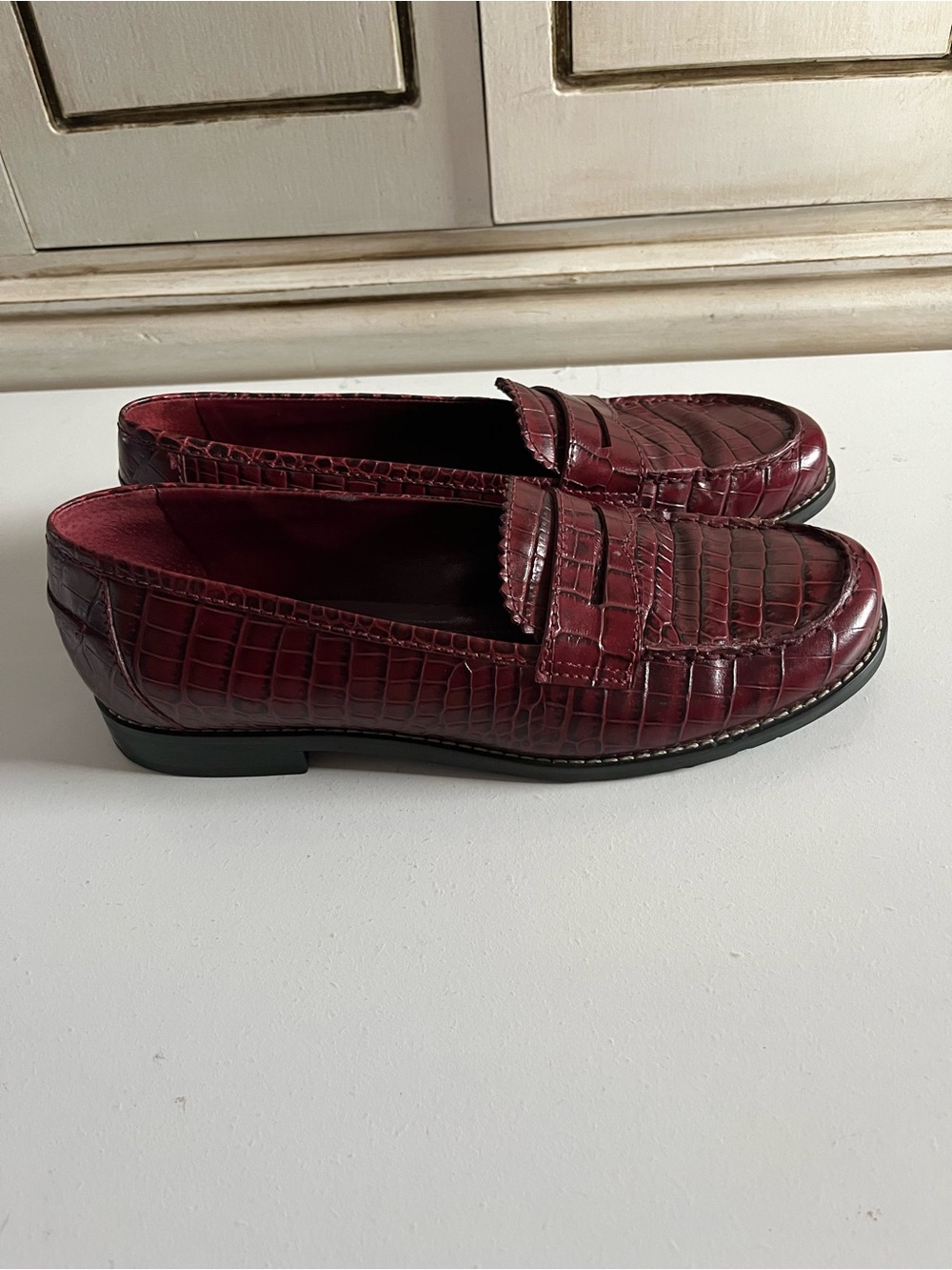 Franco Sarto Burgundy Genuine Crocodile-Embossed Leather Penny Loafers 7.5